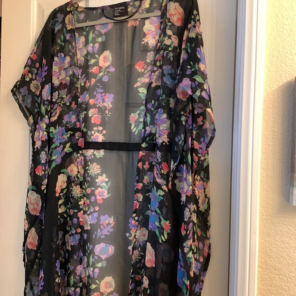 Gorgeous Kimono 🌸🌺💐 - Picture 3 of 11